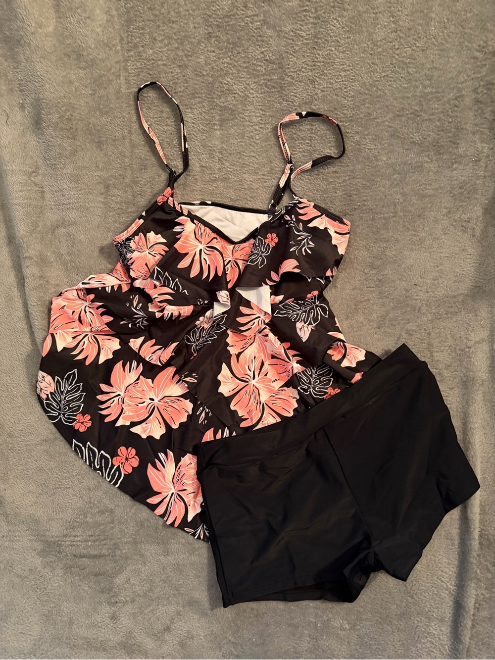 Women's Flower Size Medium Tankini Swimsuit (Blk Shorts)